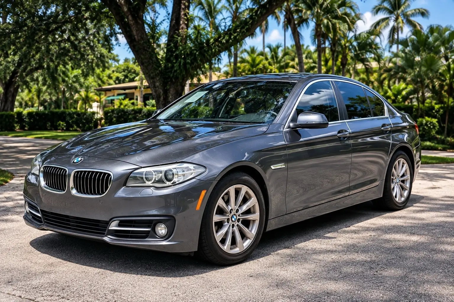 BMW 528i — 1